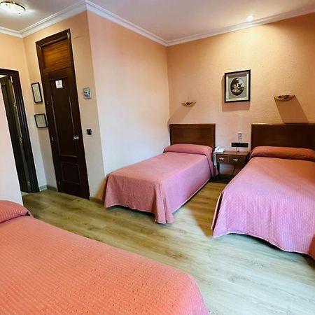 Hotel Los Castanos Арасена Экстерьер фото