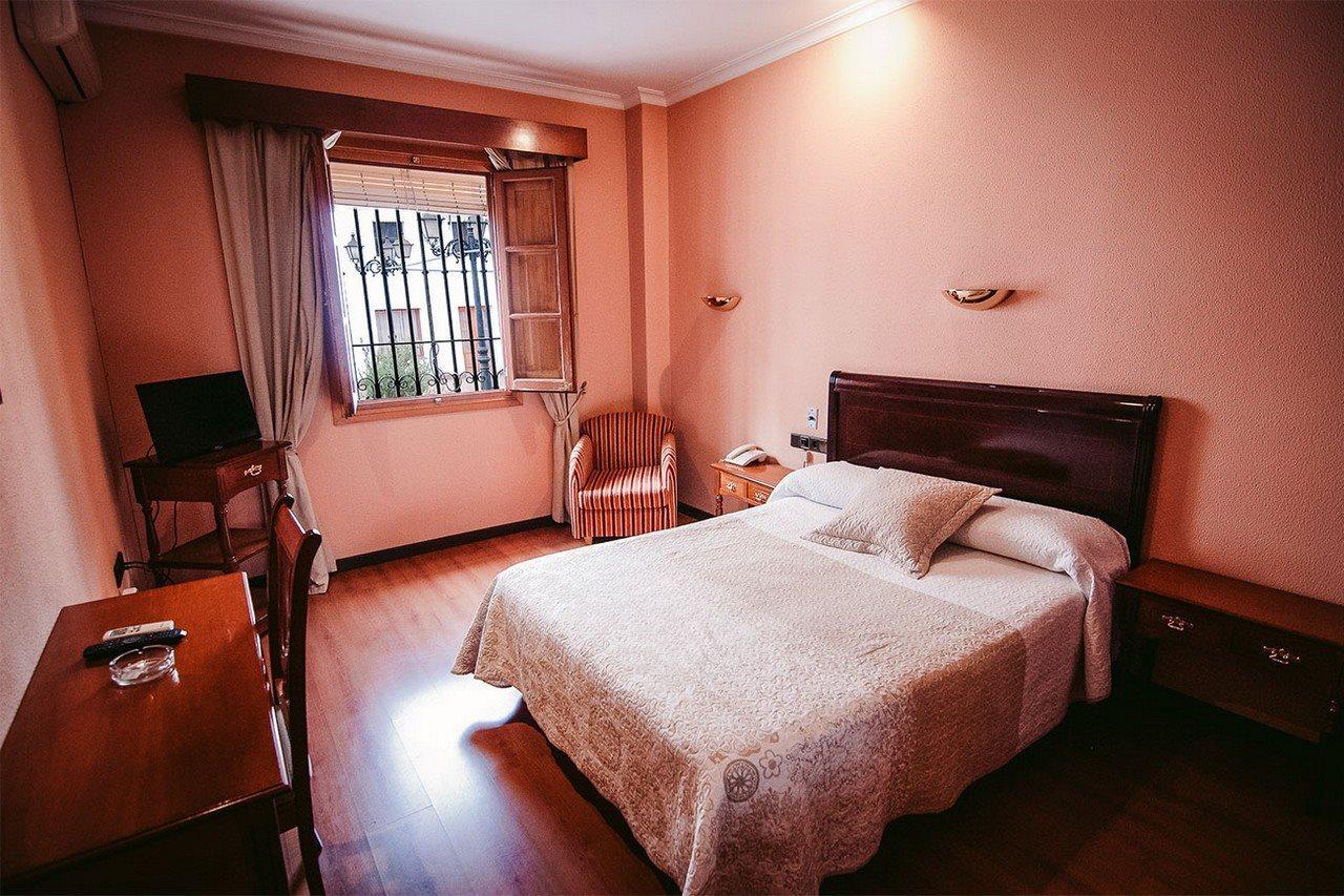 Hotel Los Castanos Арасена Экстерьер фото
