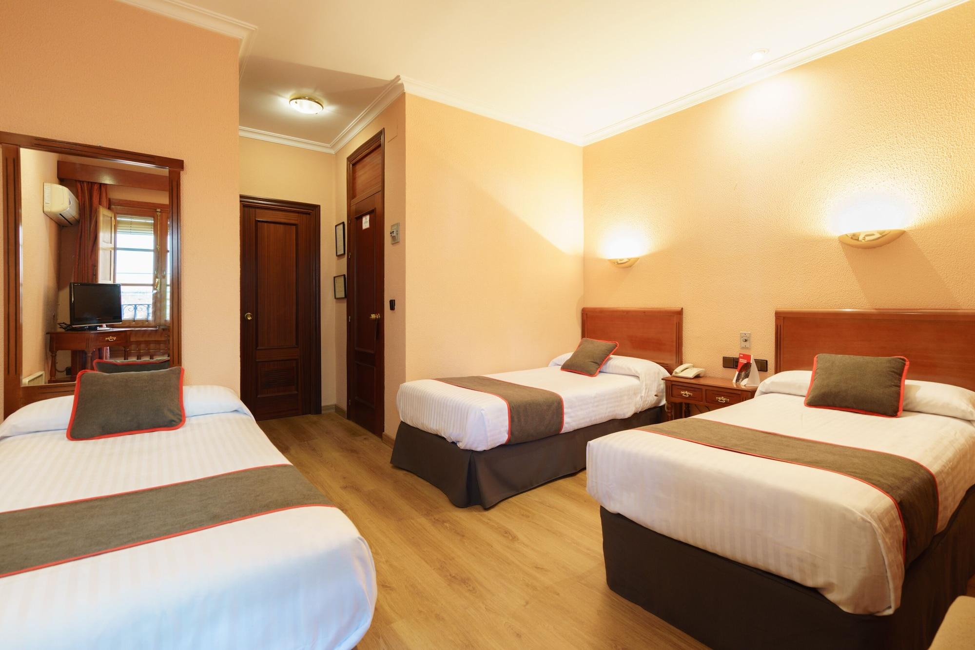 Hotel Los Castanos Арасена Экстерьер фото