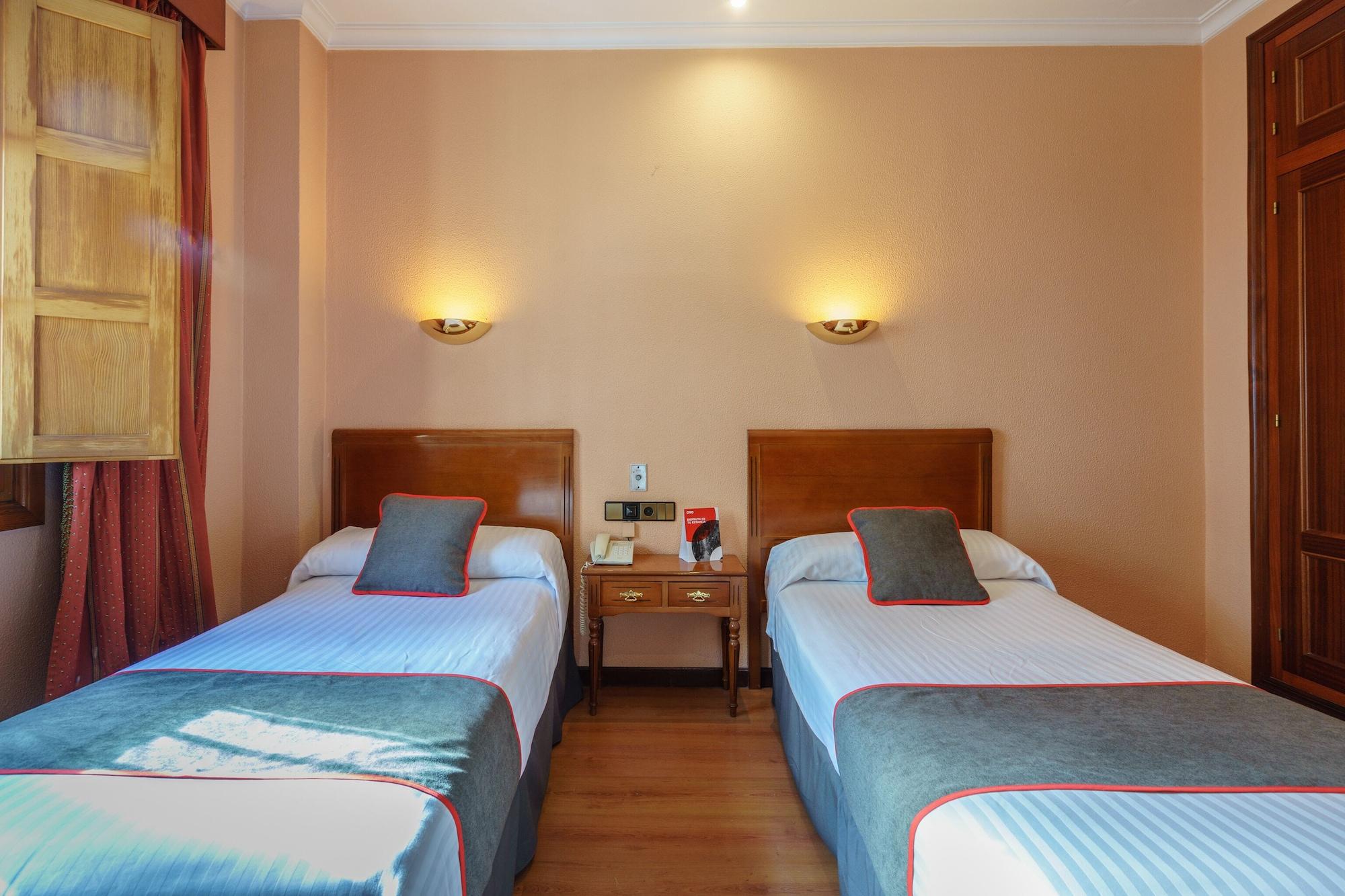 Hotel Los Castanos Арасена Экстерьер фото