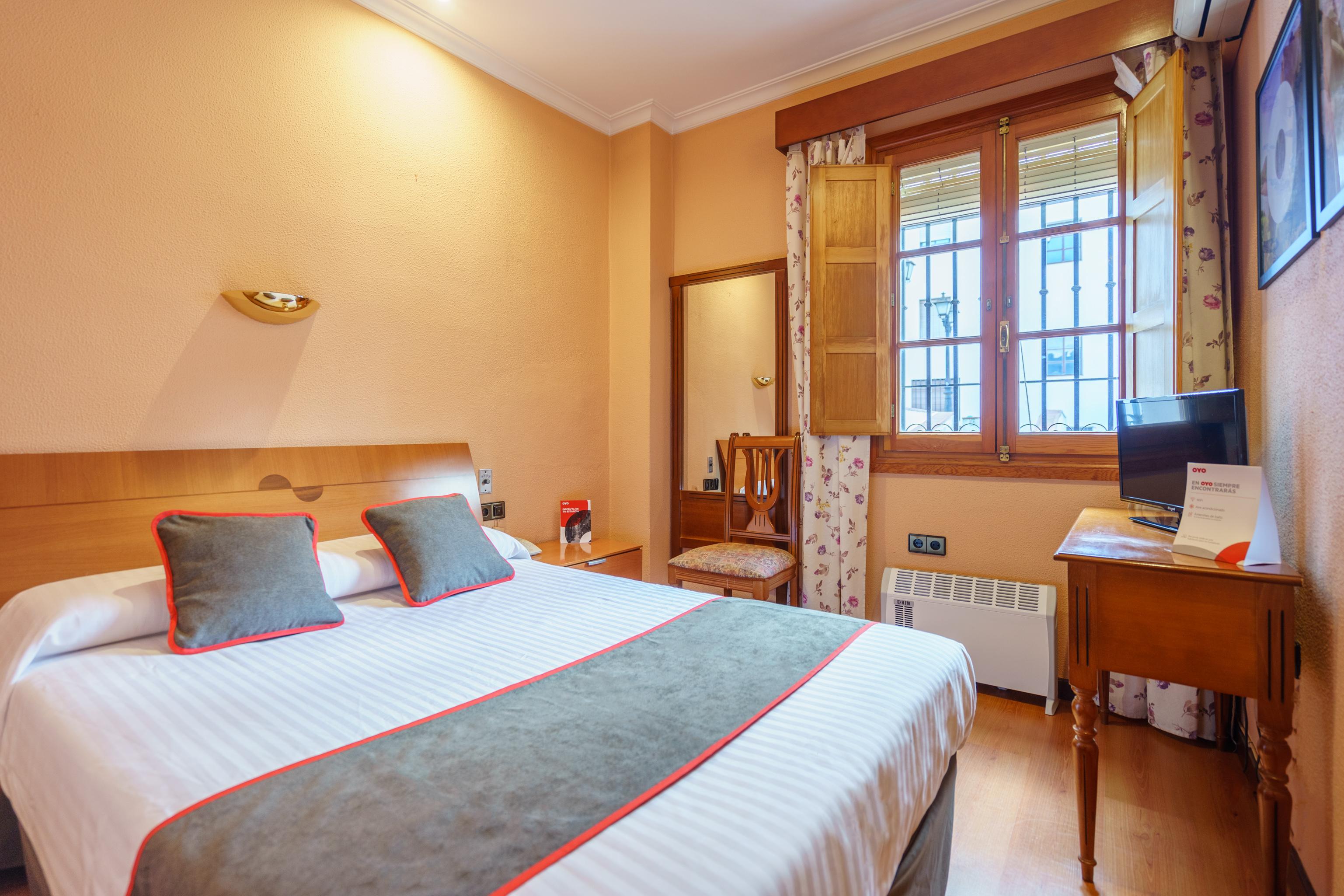 Hotel Los Castanos Арасена Экстерьер фото