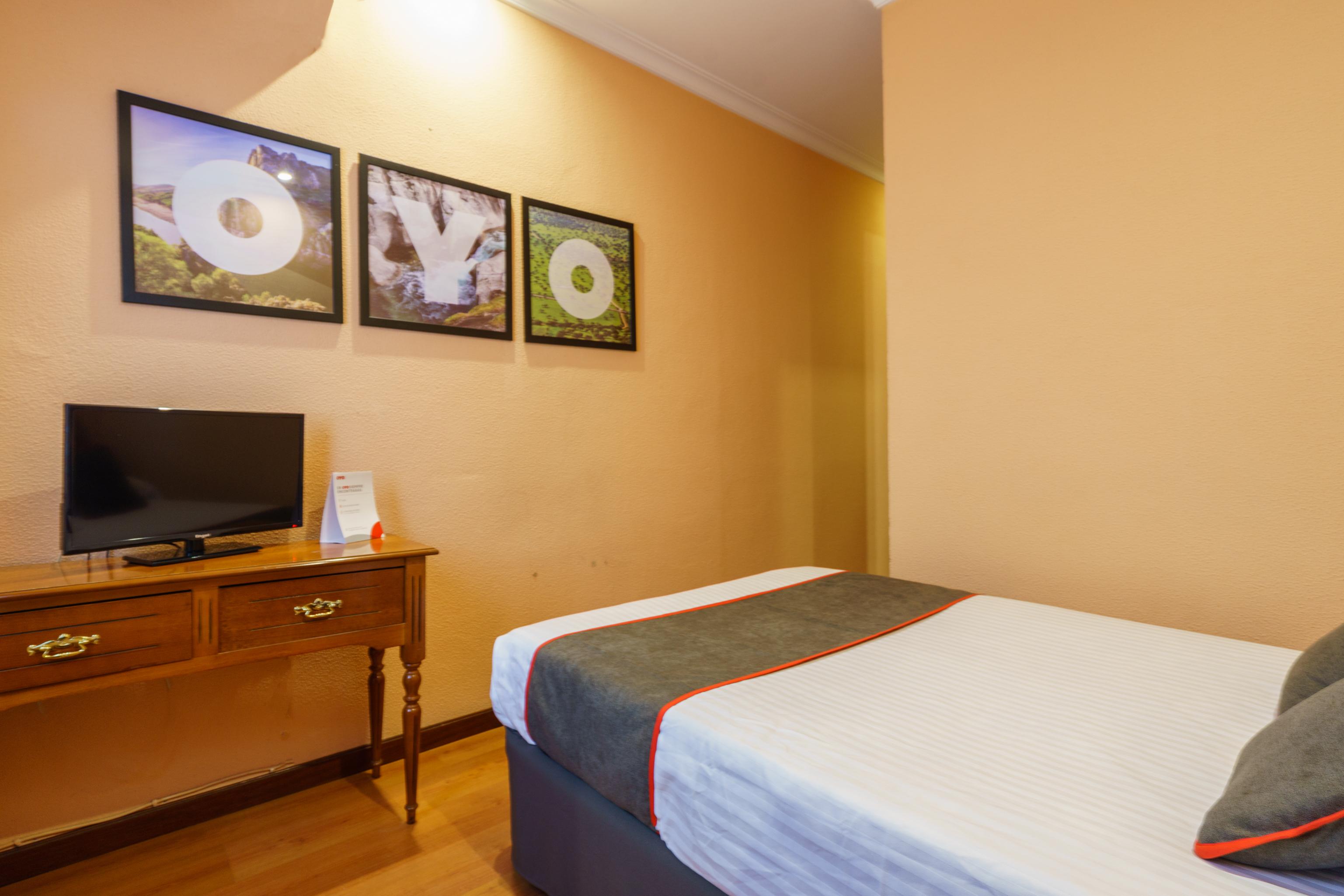 Hotel Los Castanos Арасена Экстерьер фото