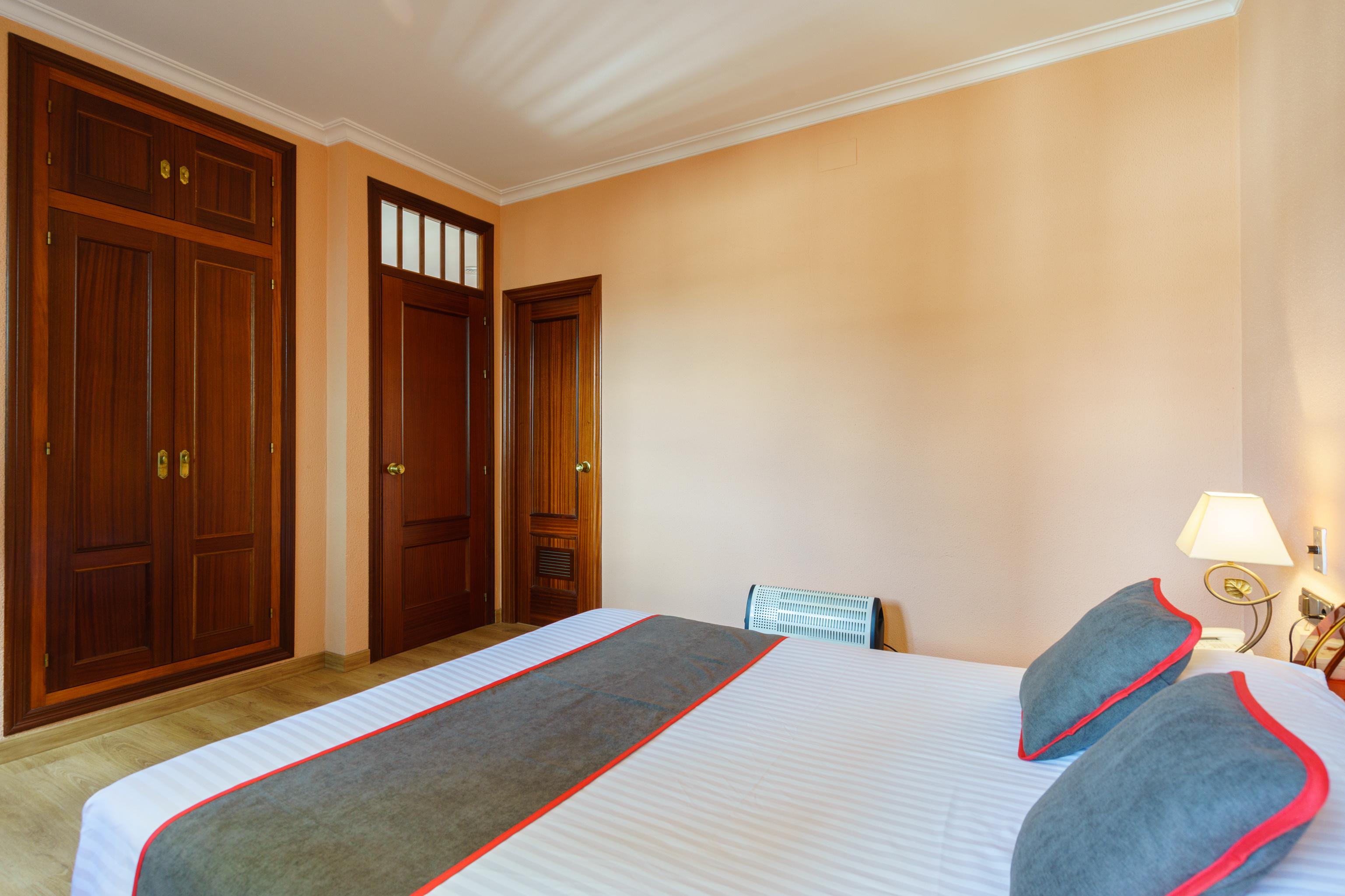 Hotel Los Castanos Арасена Экстерьер фото